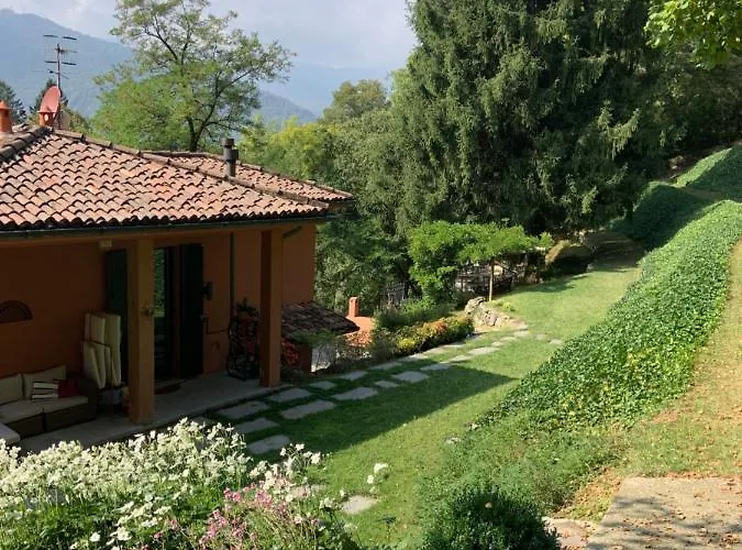 Il Mulino Di Valeria Гостевой дом Canzo