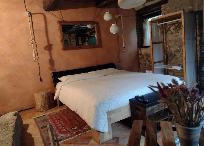 Πανσιόν Il Mulino Di Valeria Canzo